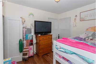 166 Iowa St, Eugene, OR 97402 - Photo 12
