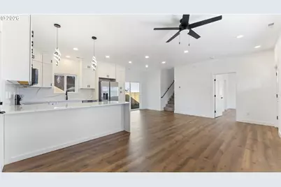 141 NE D St, Willamina, OR 97396 - Photo 10