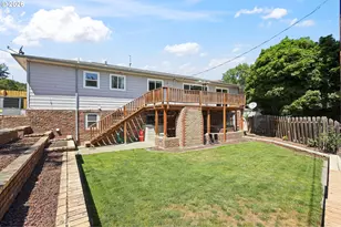 705 E 21st Pl, The Dalles, OR 97058 - Photo 4