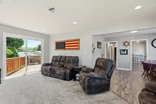 705 E 21st Pl, The Dalles, OR 97058 - Photo 8