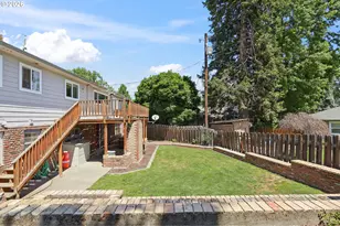 705 E 21st Pl, The Dalles, OR 97058 - Photo 30