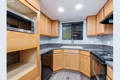 13817 NW 10th Ct #C, Vancouver, WA 98685 - Photo 8