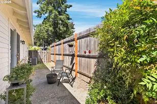 17990 NW Brickstone Ln, Beaverton, OR 97006 - Photo 36