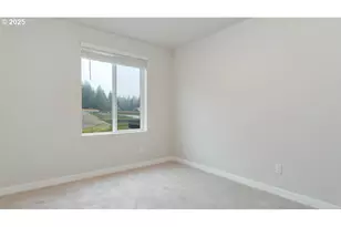 9355 SE Crystal Rose St, Happy Valley, OR 97086 - Photo 14