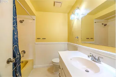 18130 Trevor Ct, Gladstone, OR 97027 - Photo 16