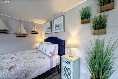 1022 N Prom Tradewinds #208, Seaside, OR 97138 - Photo 12