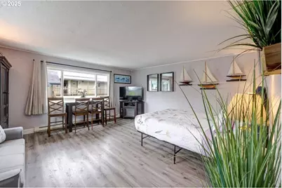 1022 N Prom Tradewinds #208, Seaside, OR 97138 - Photo 8