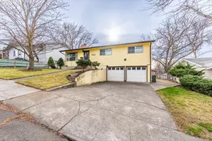 3312 SW Kirk Ave, Pendleton, OR 97801 - Photo 2