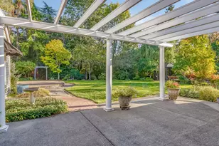 12862 NW Creekview Dr, Portland, OR 97229 - Photo 34