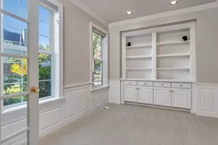 12862 NW Creekview Dr, Portland, OR 97229 - Photo 4