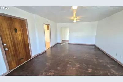 8816 SE Lafayette St, Portland, OR 97266 - Photo 4