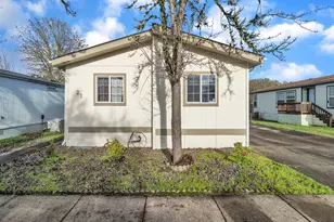 777 College Park Dr SW, Albany, OR 97322 - Photo 2