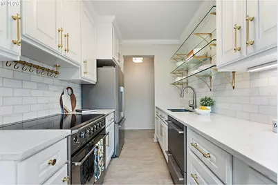 3707 SW 52nd Pl #7, Portland, OR 97221 - Photo 16