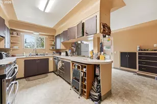 607 E Ellendale Ave, Dallas, OR 97338 - Photo 10