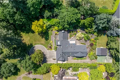 12643 S Iron Mountain Blvd, Portland, OR 97219 - Photo 48