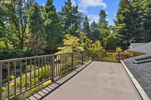 12643 S Iron Mountain Blvd, Portland, OR 97219 - Photo 38