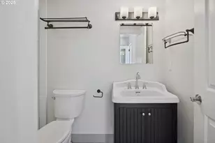 12643 S Iron Mountain Blvd, Portland, OR 97219 - Photo 44