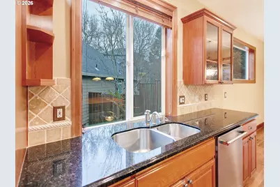 11048 SW Madrone Ct, Tualatin, OR 97062 - Photo 16