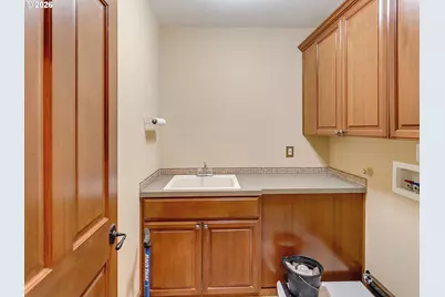 11048 SW Madrone Ct, Tualatin, OR 97062 - Photo 28