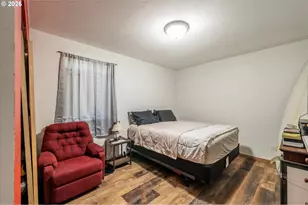 426 Ackerman Ave, Coos Bay, OR 97420 - Photo 26