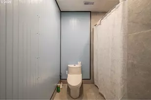 426 Ackerman Ave, Coos Bay, OR 97420 - Photo 22