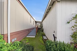 205 W Heintz St, Molalla, OR 97038 - Photo 20