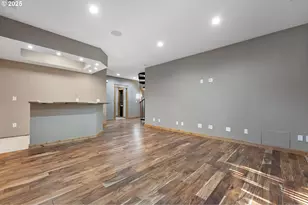 818 E Sierra Vista Dr, Newberg, OR 97132 - Photo 18