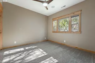 818 E Sierra Vista Dr, Newberg, OR 97132 - Photo 28