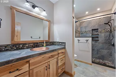 818 E Sierra Vista Dr, Newberg, OR 97132 - Photo 30