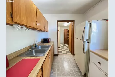 715 Jackson Ave, Coos Bay, OR 97420 - Photo 42