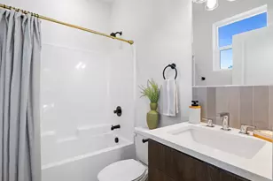 3274 SE 115th Ave, Portland, OR 97266 - Photo 8