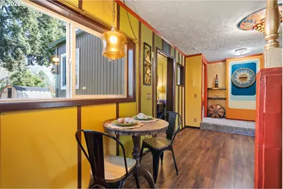 7070 NE 7th Pl, Portland, OR 97211 - Photo 10