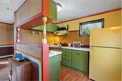 7070 NE 7th Pl, Portland, OR 97211 - Photo 12