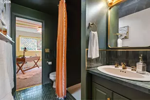 7070 NE 7th Pl, Portland, OR 97211 - Photo 18