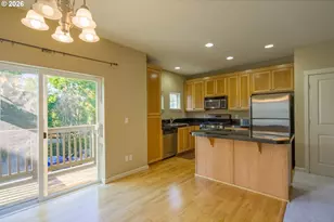 1070 SW 170th Ave, Beaverton, OR 97003 - Photo 8