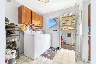 43018 Hillcrest Loop, Astoria, OR 97103 - Photo 14