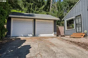 9505 NE Thompson St, Portland, OR 97220 - Photo 4