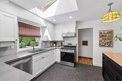 9505 NE Thompson St, Portland, OR 97220 - Photo 20