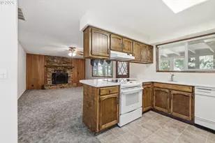 488 Cascade Dr, Springfield, OR 97478 - Photo 14