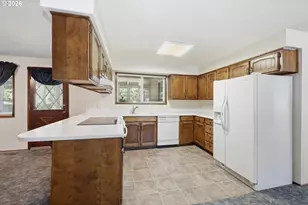 488 Cascade Dr, Springfield, OR 97478 - Photo 16