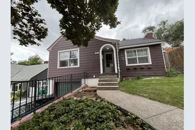 636 Roseway Dr, Klamath Falls, OR 97601 - Photo 1