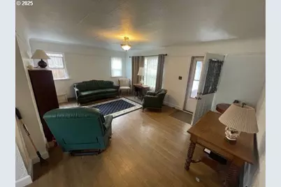 636 Roseway Dr, Klamath Falls, OR 97601 - Photo 8