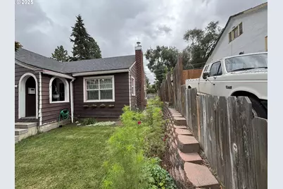 636 Roseway Dr, Klamath Falls, OR 97601 - Photo 6