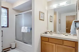 2119 NE 158th Ave, Portland, OR 97230 - Photo 36