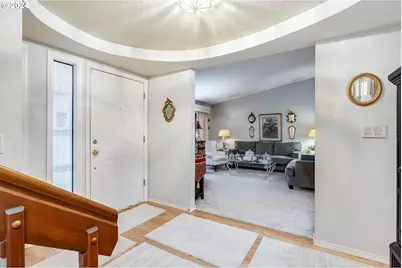 2119 NE 158th Ave, Portland, OR 97230 - Photo 6