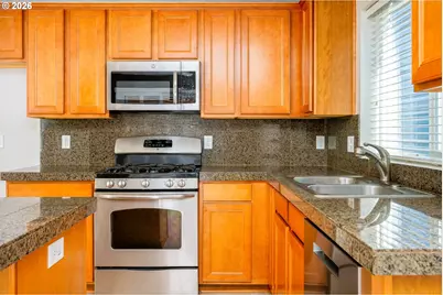 15565 Bachelor Ave, Sandy, OR 97055 - Photo 8