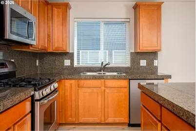 15565 Bachelor Ave, Sandy, OR 97055 - Photo 10