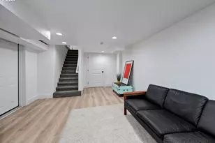 1330 NE 33rd Ave, Portland, OR 97232 - Photo 12