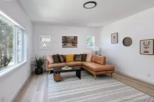 1330 NE 33rd Ave, Portland, OR 97232 - Photo 4