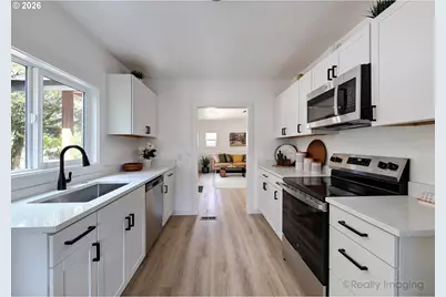 1330 NE 33rd Ave, Portland, OR 97232 - Photo 6